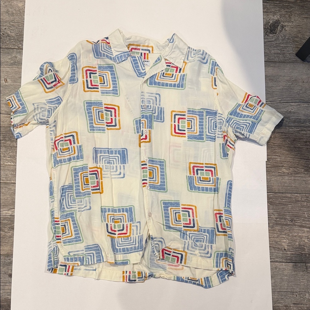 Men's Geometric Patterned Short Sleeve Shirt